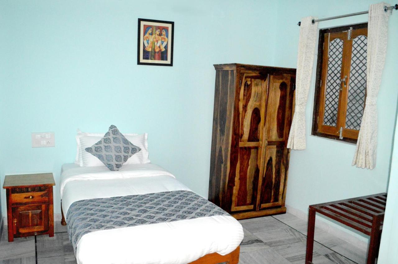 Hotelier Hosts - A Home Stay Jodhpur  Eksteriør billede